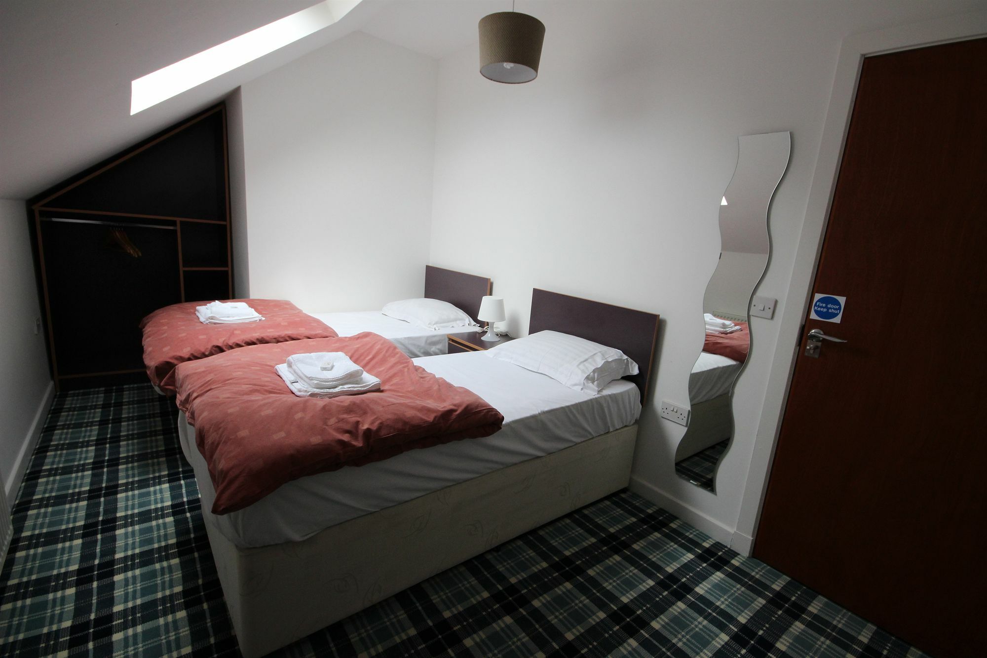 Tartan Lodge Глазгоу Екстериор снимка